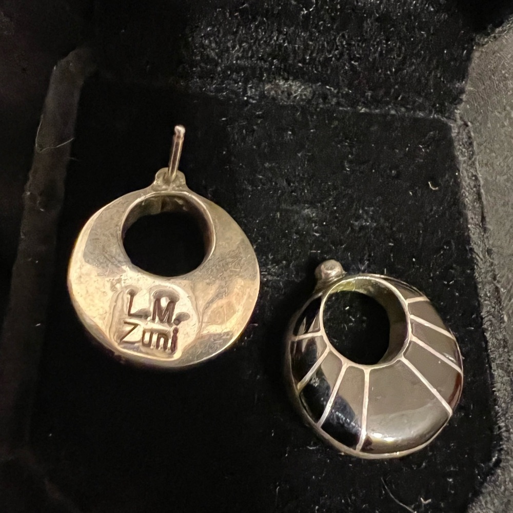 Signed Native Zuni onyx inlay post back sterling silver earrings